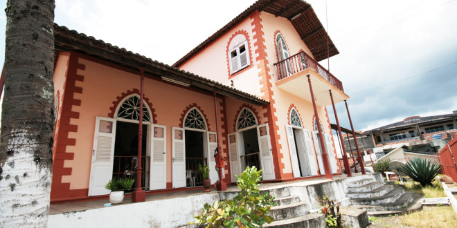 Leia mais sobre o artigo Biblioteca Municipal Benedito da Cunha Melo – Antiga Casa do Barão de Limoeiro